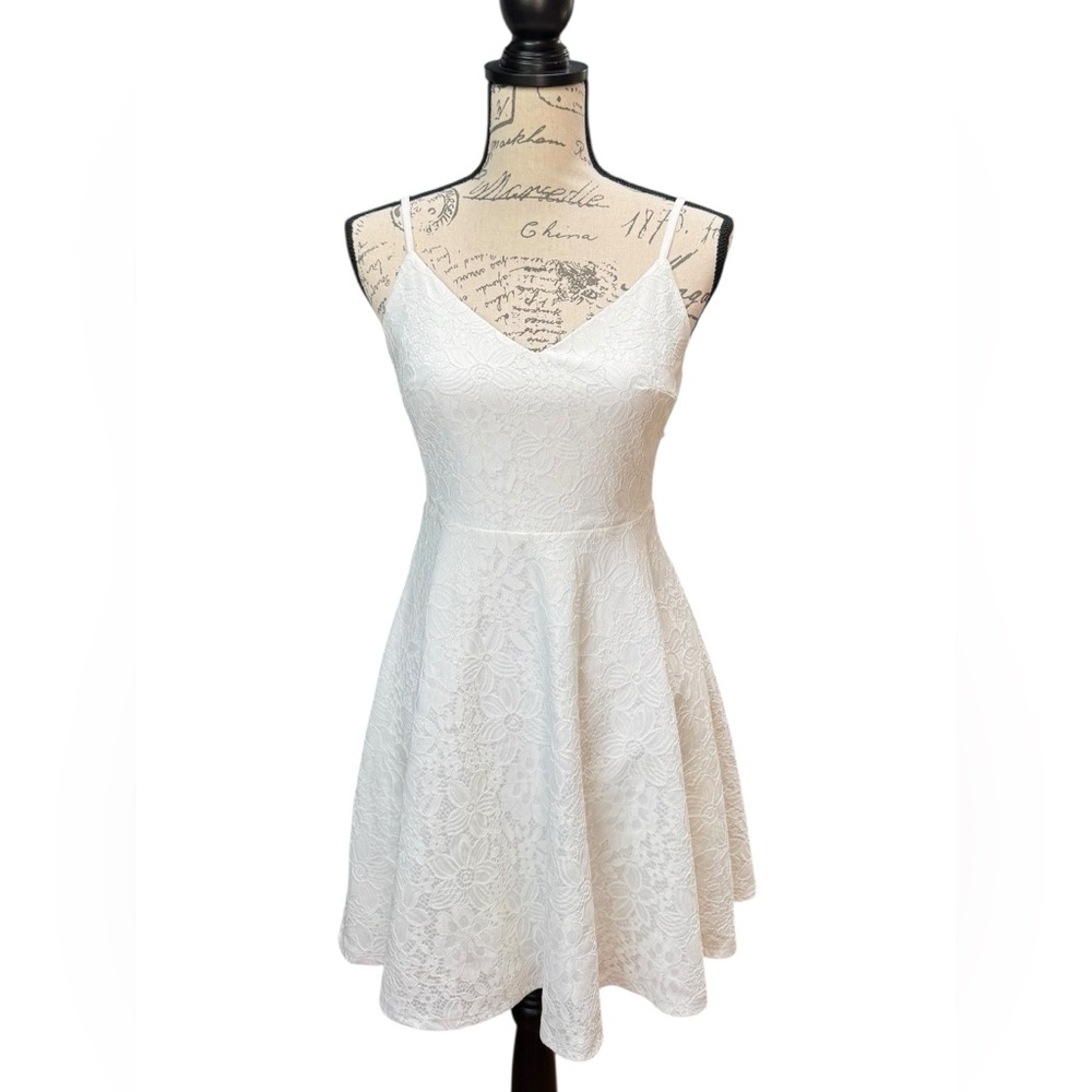Lulu's Dress White Lace Sleeveless A-Line Women’s Size Small - Picture 2 of 13